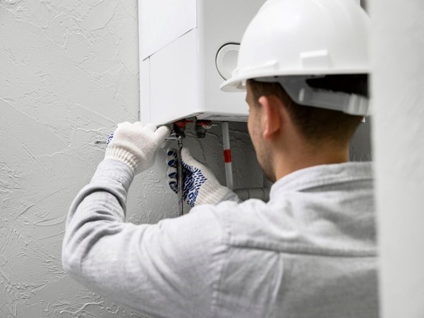 Master Plumber Pearland for Water Heater Replacement